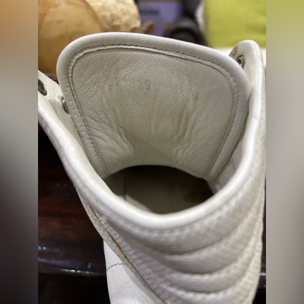 Gucci Men's White High-Top Sneakers - Picture 7 of 10
